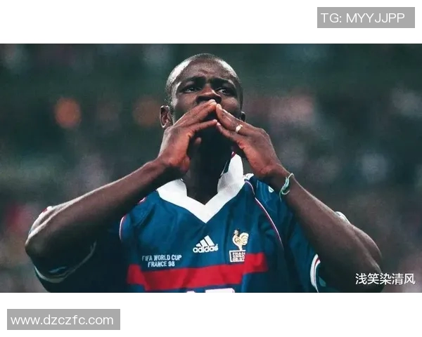 低调却闪耀的黑人足球明星如何在绿茵场上书写传奇人生